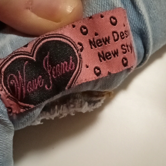 Wave elastic tie waist distressed knee length shorts - Picture 11 of 12